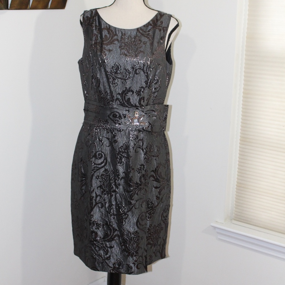 Taylor Formal Cocktail Sleeveless Gunmetal gray dress.......